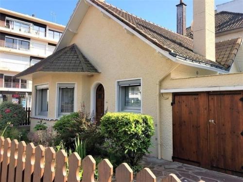 House La baule ! avenue lajarrige et plage a deux pas !