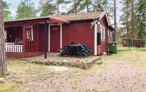 Amazing Home In Mnsters With 2 Bedrooms And Wifi - Mönsterås