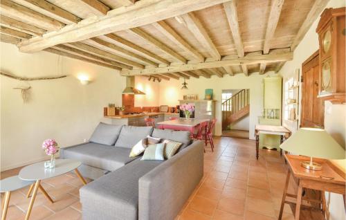 Beautiful home in Charritte de Bas with 2 Bedrooms and WiFi