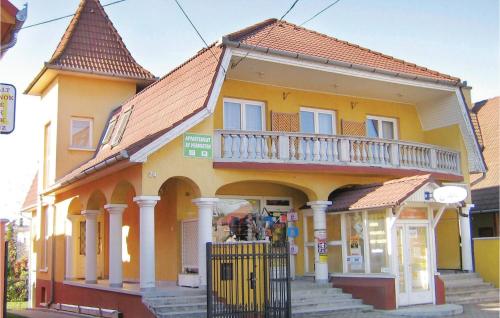  Apartment Kossuth utca II -Balatonlelle, Pension in Kishegy