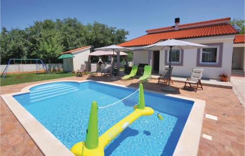  Three-Bedroom Holiday Home in Barban in 52207 Barban