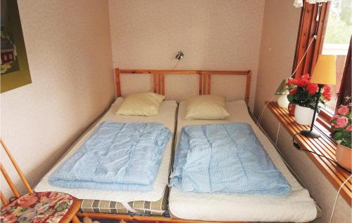 2 Bedroom Lovely Home In Rottne