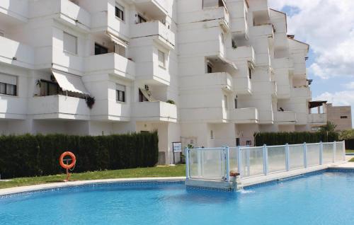 Beautiful apartment in Estepona with 2 Bedrooms, Outdoor swimming pool and Swimming pool - Apartment - Estepona