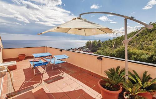  Apartment Varazze 68 with Outdoor Swimmingpool, Pension in Varraze bei Arenzano