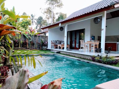 

Adi Ari Villa