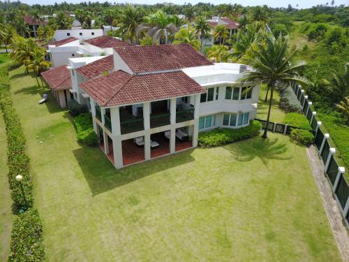 Exterior view, Villa Iris 2 story ocean view villa w/ pool access in Vega Alta