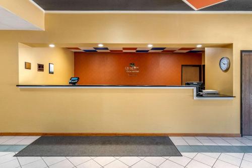 Quality Inn & Suites Lenexa Kansas City