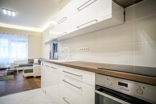  Downtown Szemere Apartment in Budapest
