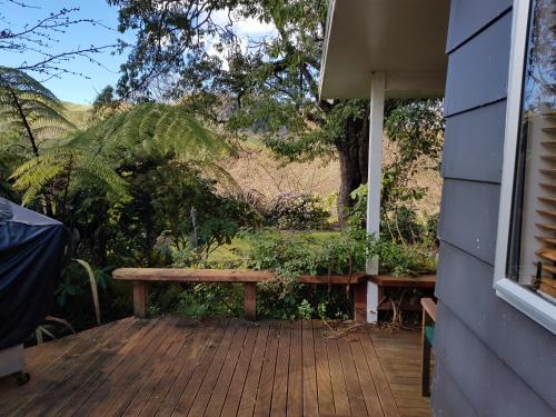 Haurata High Country Retreat/walks