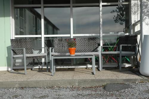 Hotel Motel 81 - image 4