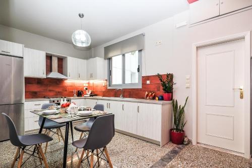  The Central Spacious Maisonette in Iraklio