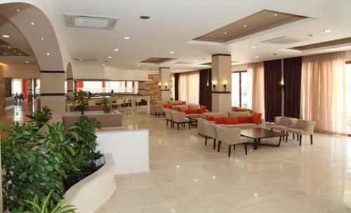 KOLYMBIA SKY HOTEL - Photo 3