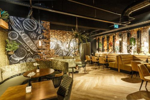 Restaurant, Fletcher Hotel Paleis Stadhouderlijk Hof in Leeuwarden