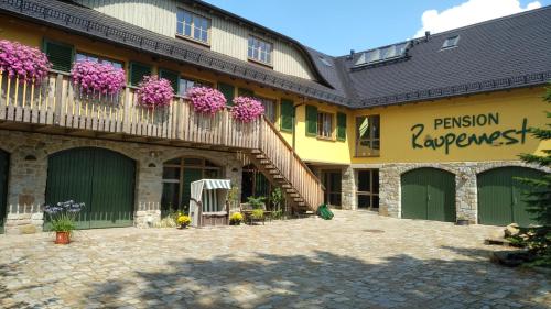 . Pension Raupennest mit Blockhaussauna