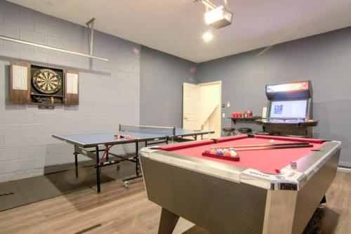 Fabulous Golf Course View Private Pool Game Room! Home - main image