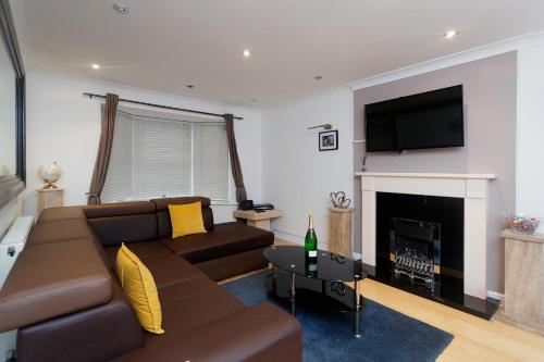 Leeds Townhouse Apartments 7 Beds In 4 Bedrooms, , West Yorkshire
