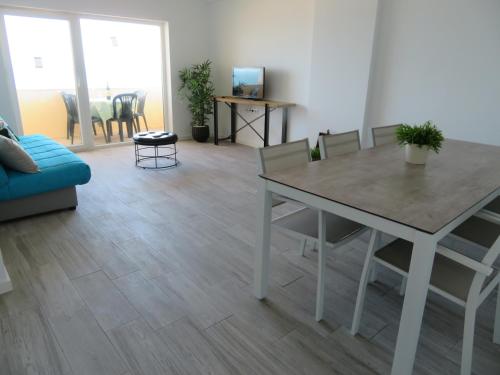  Paradise Beach, 2825-337 Costa da Caparica