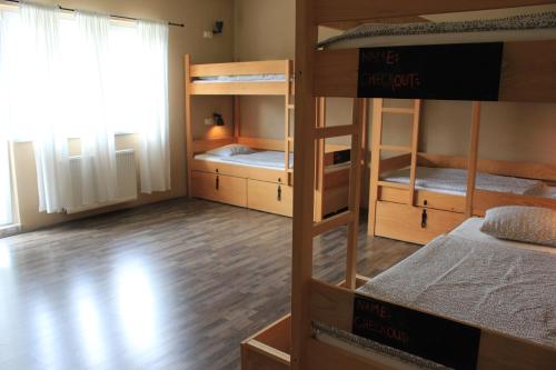 Bed in 8-Bed Mixed Dormitory Room