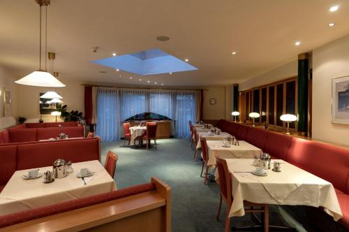 Club Hotel Cortina - image 3