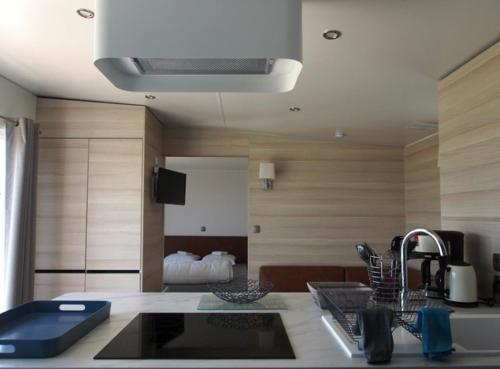 Camping Les Bois Flottés - Accommodation - Salin-de-Giraud