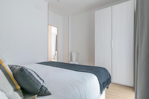 Riverside by Forever Rentals, Bilbao (photo 9)