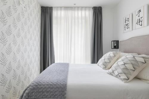 Riverside by Forever Rentals, Bilbao (photo 4)