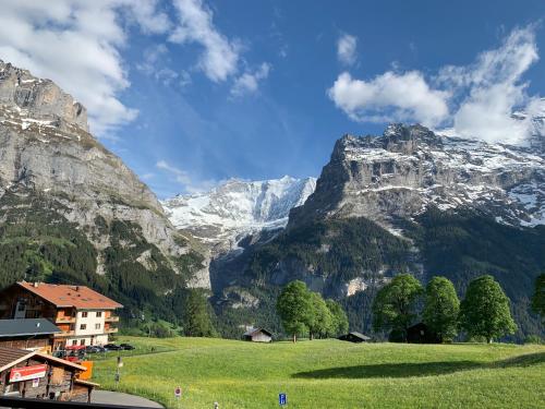 Luxury, new - amazing views Grindelwald Eiger Jungfrau Mönch Grindelwald