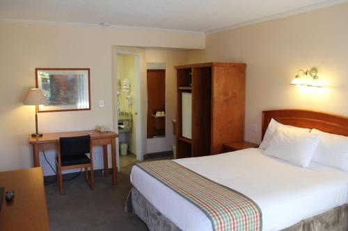 Travelodge by Wyndham Kamloops - image 5