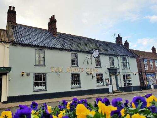 Kings Head Holt - image 4