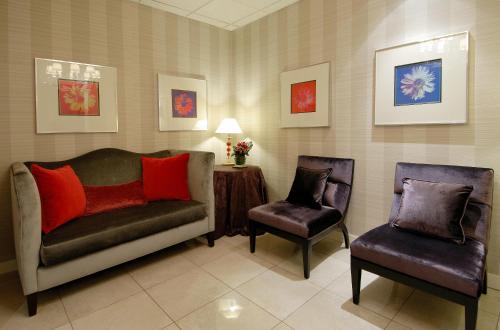 Georgian Court Hotel near Vancouver Lookout