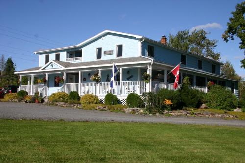 . Auld Farm Inn B&B