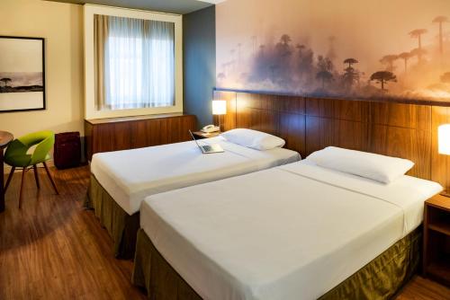 2 twin beds