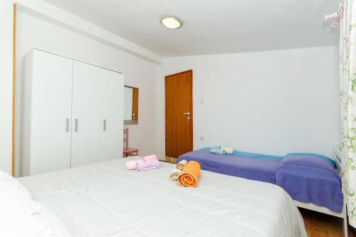 Apartment Dijana - image 12