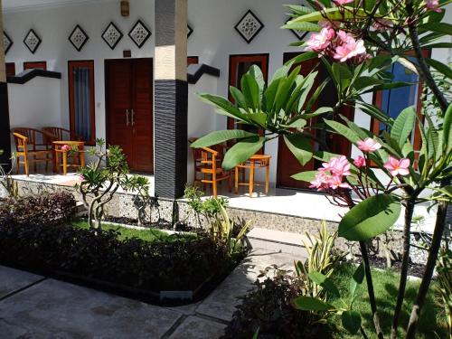 Dwiki Putra Home Stay in Nusa Lembongan
