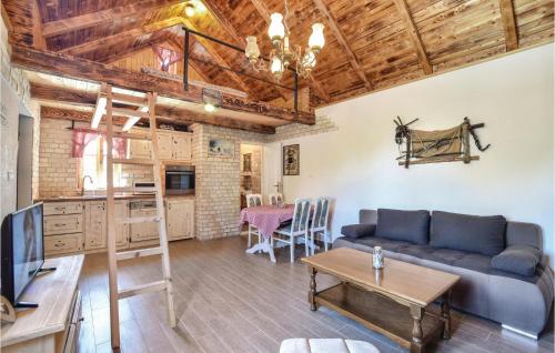  One-Bedroom Holiday Home in Seget Gornji in Gornji Seget