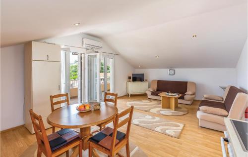  One-Bedroom Apartment in Rogotin in Rogotin
