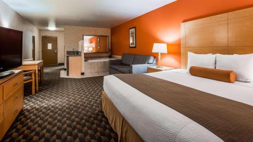 Best Western Plus North Las Vegas Inn & Suites