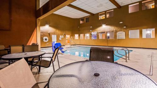 Best Western Plus North Las Vegas Inn & Suites