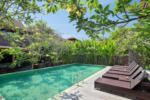 Puri Sabina Bed & Breakfast Room Type - Pool Deck Room