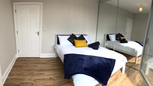 Lovely Double Room With An Amazing London Eye View, , London