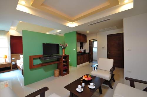 Samui Honey Tara Villa Residence Room Type - Deluxe Queen Suite