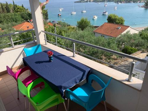  Apartment Excellent in Nečujam