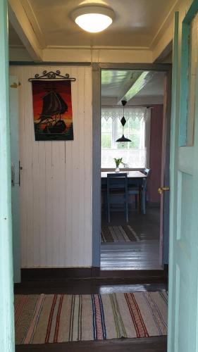 ทางเข้า, Gammelstua på Storsæter Gård (Gammelstua pa Storsæter Gard) in ลอฟโฟเตน