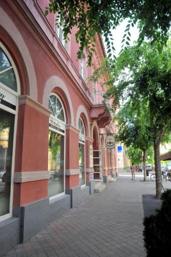 Piros Arany Panzio Kalocsa in Kalocsa