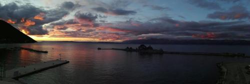 Prime and Exclusive Seafront Location Apartment Sunset in Trpanj