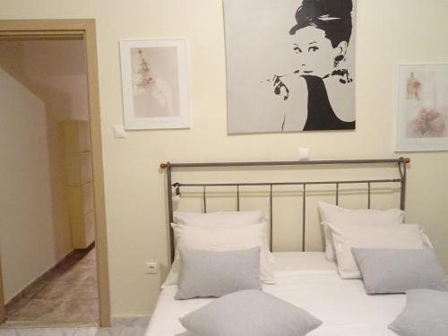  Nice n cool studio near Katechaki avenue in Athen