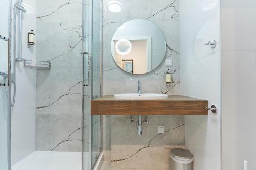 RAJSKA 3 by PI Apartments Room Type - Gray