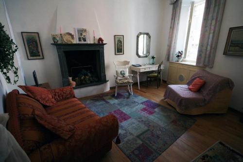  Casa Gattaccio Città Alta, Pension in Bergamo bei Villa dʼAlmè