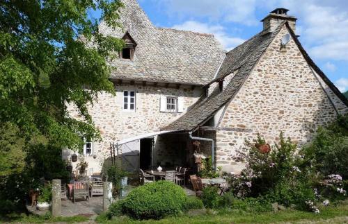 Domaine des Cazottes gîte à louer Ladinhac