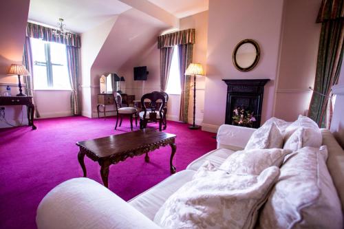 Kilcooly's Country House Hotel